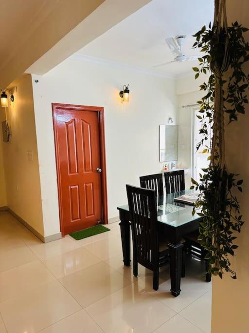 Tranquil Apartment Varanasi Exterior photo